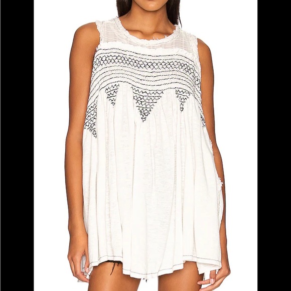 Free People Cream Smocked Boho Blouse XS Embroidered Swing Top Sleeveless - Picture 11 of 12